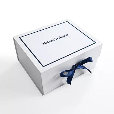 Boîte-cadeau d'emballage magnétique de luxe en papier personnalisé avec ruban
